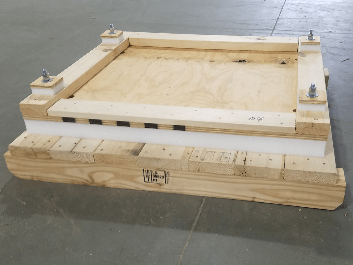 Floating-deck-shipping-skid